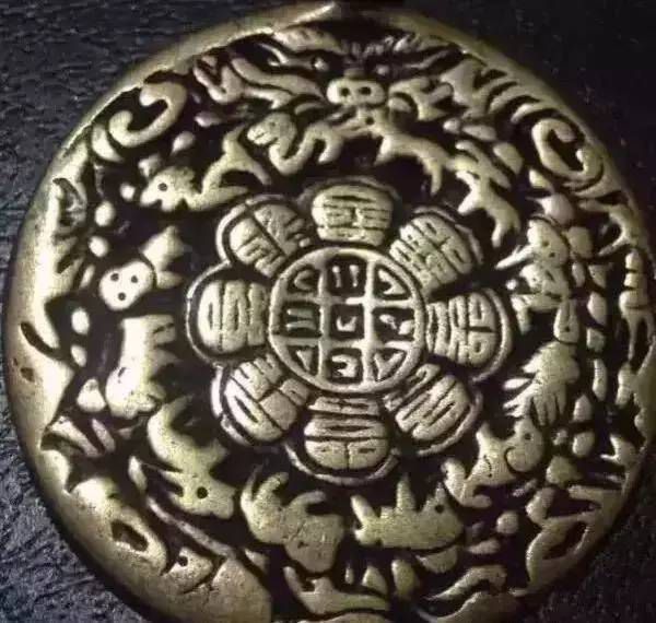 密宗辟邪七宝之一，九宫八卦牌，你经常见但不一定了解