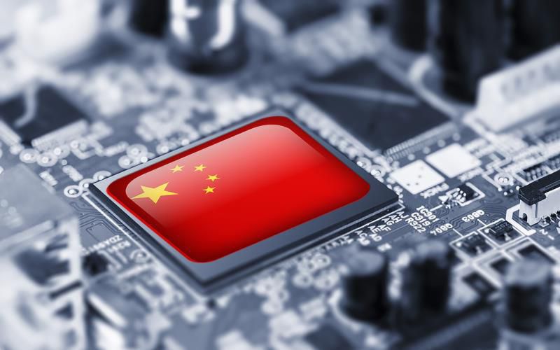 国产光刻机突破22纳米，差距还很大，为啥科研人员如此兴奋？