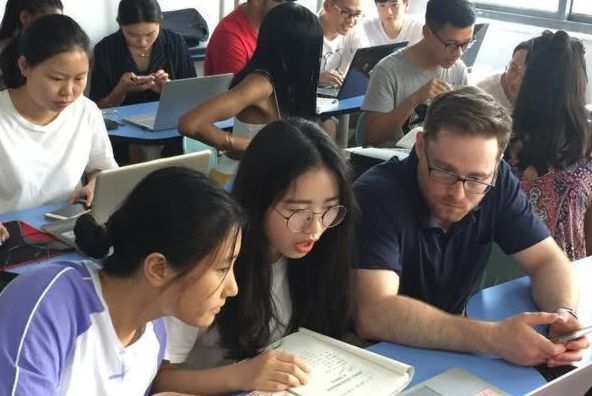 大学女生的“鲸落字体”火了，唯美又可爱，可能比奶酪体还受欢迎