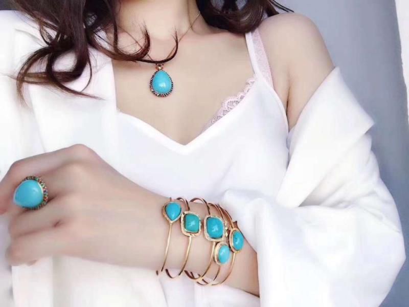 女人戴绿松石的寓意·女人戴绿松石的好处有哪些？