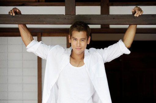 你知道吗？男人的浓眉毛与命运关系重大