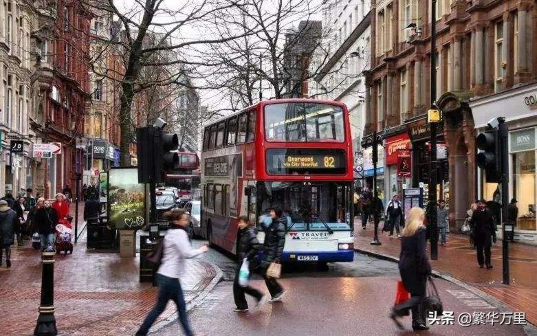 英国GDP是山东省的2倍，全国6700万人，普通人一月工资多少钱？