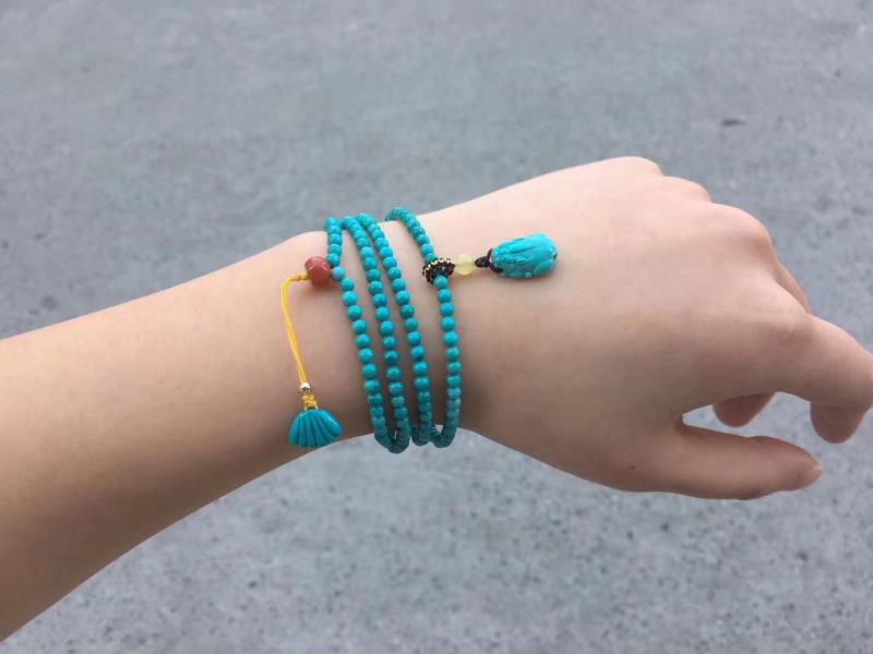 女人戴绿松石的寓意·女人戴绿松石的好处有哪些？