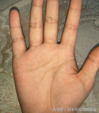 这种手相的女人，命运坎坷，注定难享夫运