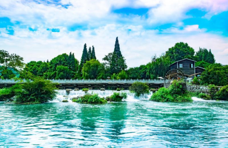 火热的夏天即将来临，中国这4大凉都，选个凉快的地儿待着吧