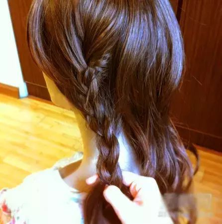 四股辫怎么扎？四股辫编发教程图解