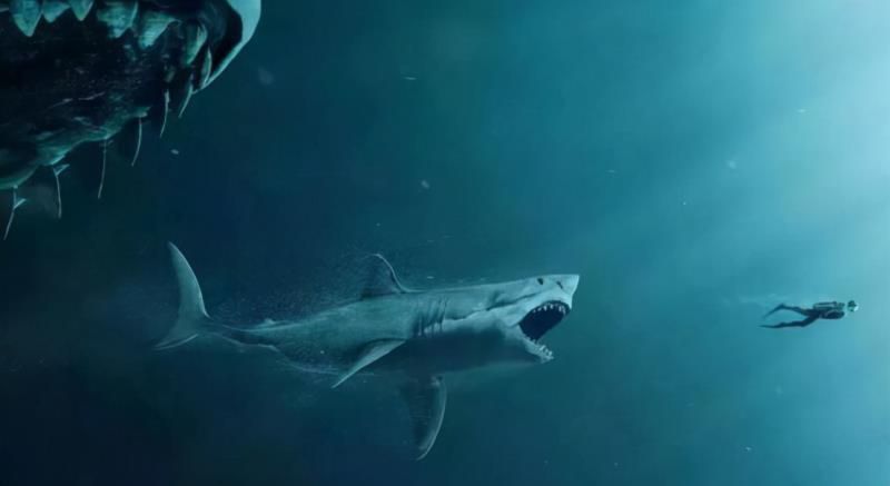 “巨齿鲨”还活着？夏威夷海域发现一条巨型鲨鱼，实在是太大了