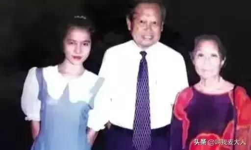 翁帆嫁杨振宁：恩爱17年，为何没生儿女？