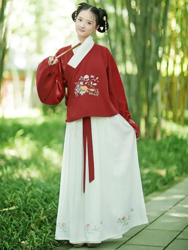 十二星座女专属明制汉服，白羊座清新可人，狮子座鲜艳明丽