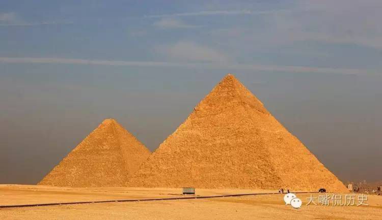 原来全世界都看错了！金字塔不是4个面，而是8个面！