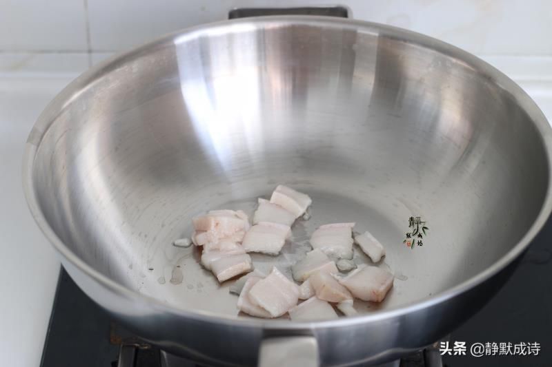 不锈钢锅开锅的正确方法不粘锅今年哪天是填仓，不锈钢锅开锅八个步骤