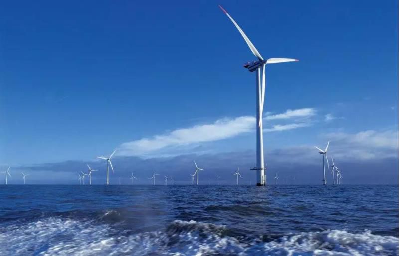 大型风力发电机一台造价多少钱，山上大型风力发电机多少钱一台