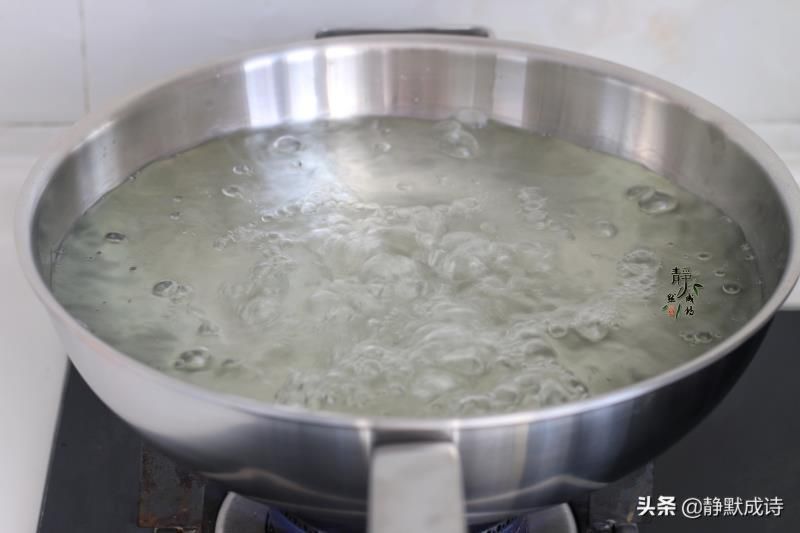 不锈钢锅开锅的正确方法不粘锅今年哪天是填仓，不锈钢锅开锅八个步骤