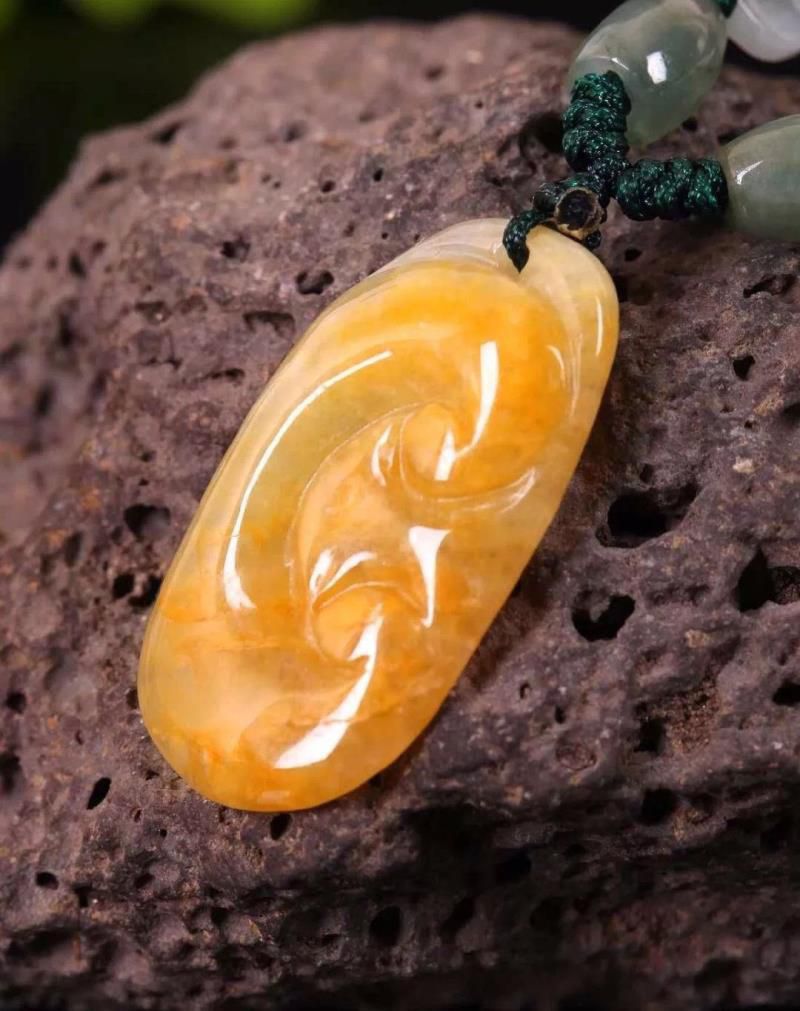90%的人珠宝颜色都没戴对？根据生肖戴珠宝，才能旺命又旺运