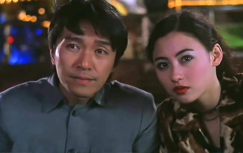 周星驰为什么一夜之间白了头罗慧娟，周星驰骨髓捐给谁了