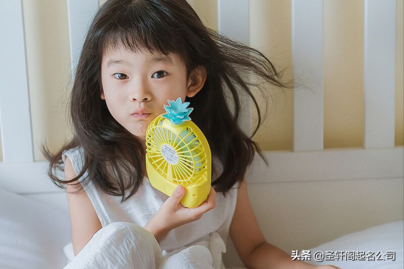 明年虎宝宝女孩名字大全2022款，女孩名字大全2022属虎免费