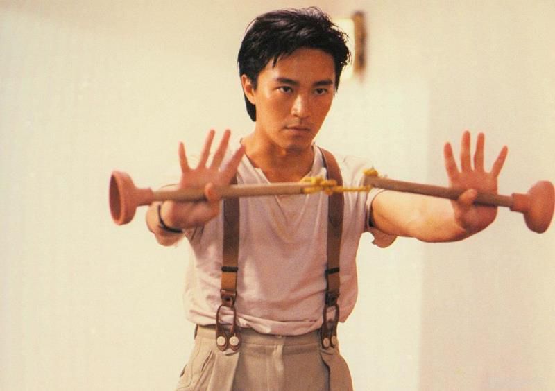 周星驰为什么一夜之间白了头罗慧娟，周星驰骨髓捐给谁了