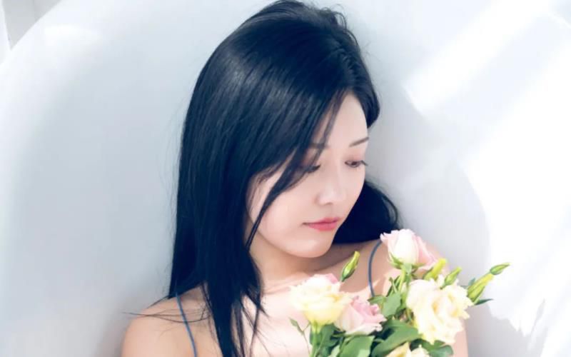 狮子座和双子座配对指数女，双子女千万别爱上狮子男