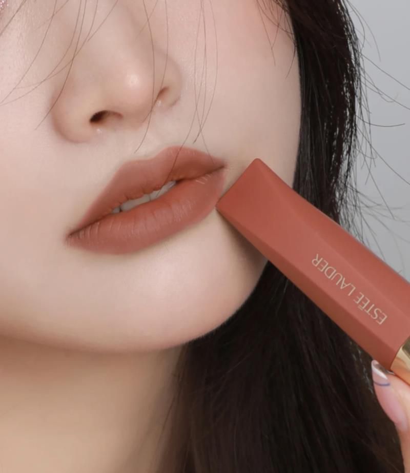 最适合素颜的5种口红色号2020，素颜最自然的口红颜色