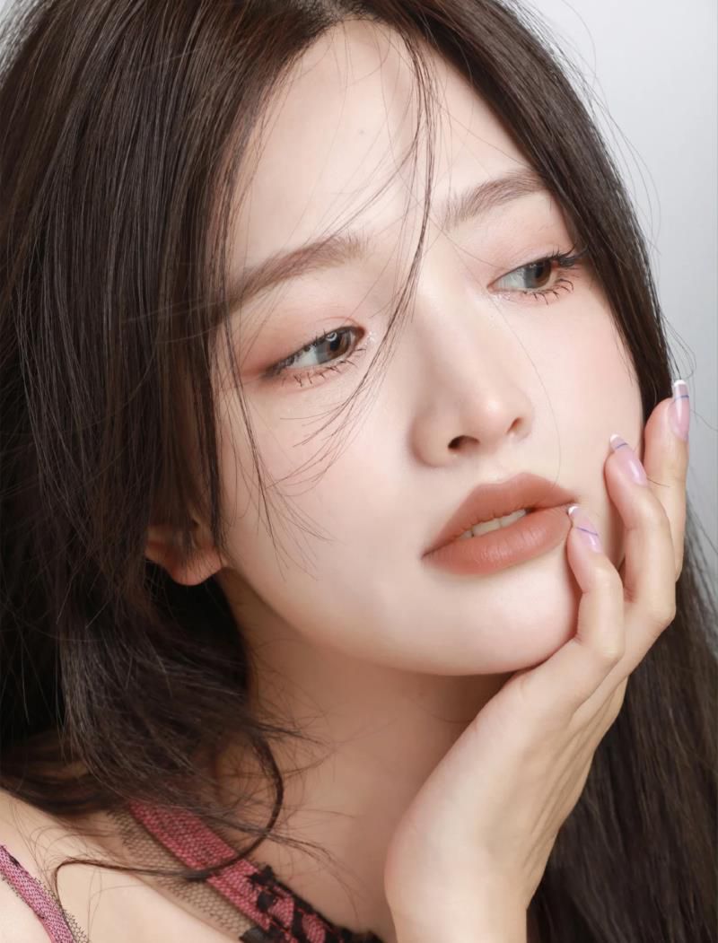 最适合素颜的5种口红色号2020，素颜最自然的口红颜色