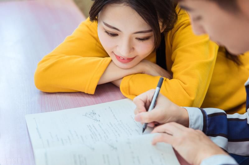 狮子男是真的单纯，用四招让他爱你爱得无法自拔