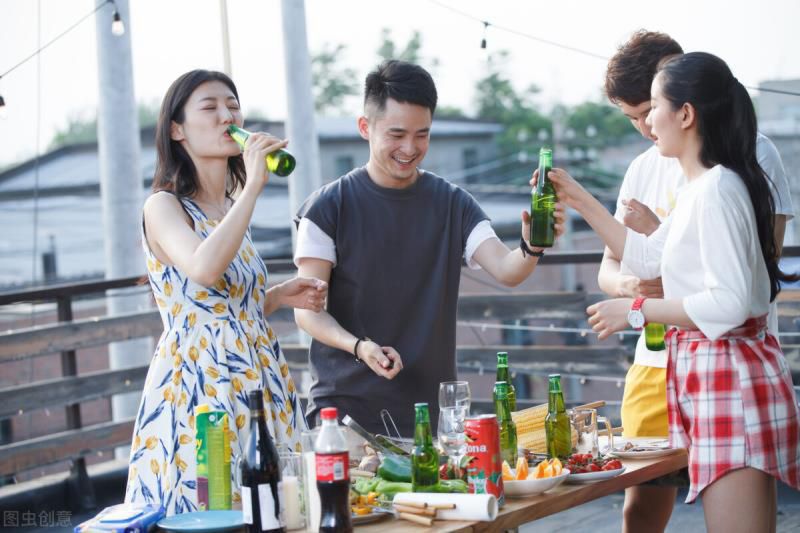 男人克制感情的表现 看看你的他是不是这样