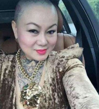 2019年，浙江富婆公开征婚，扬言结婚送宾利，如今她结婚了么？