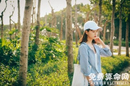 水瓶座女生对性的态度，解析水瓶女的性观念