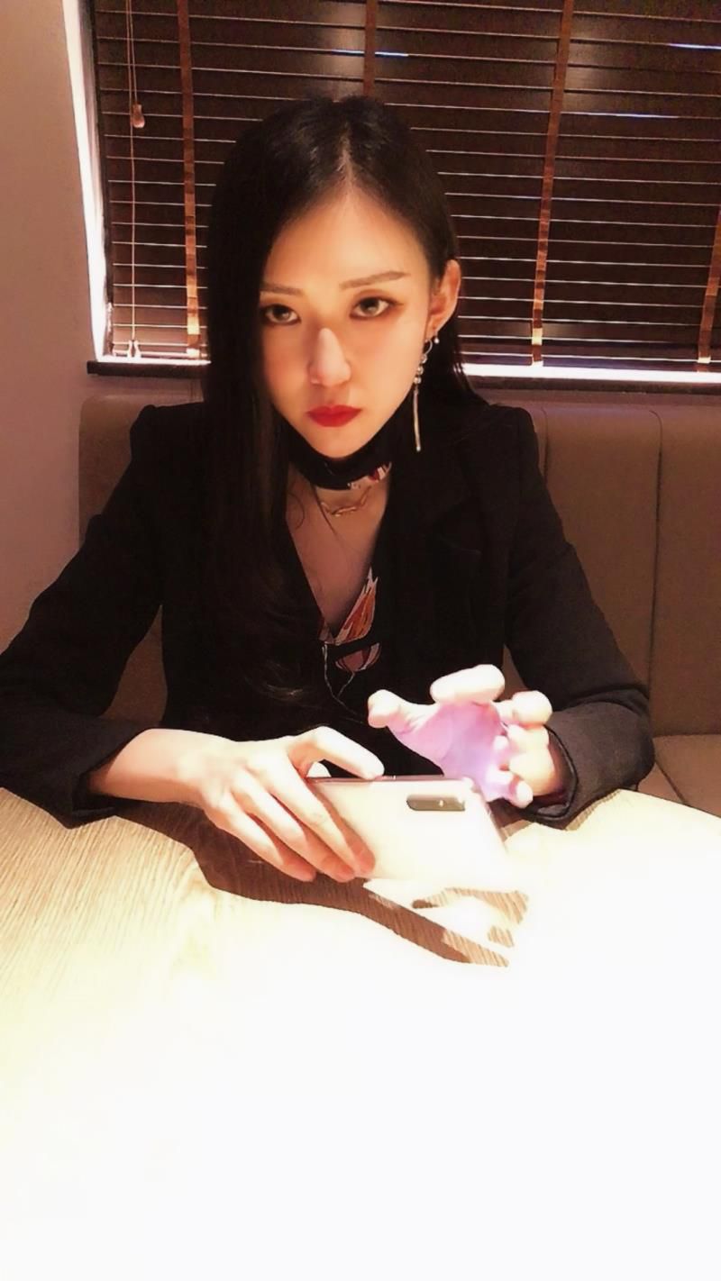 我发现了一个美女的抖音号呦 女神气质十足！赶快来