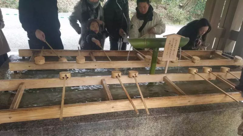 去找算命先生求一卦姻缘真的靠谱吗？