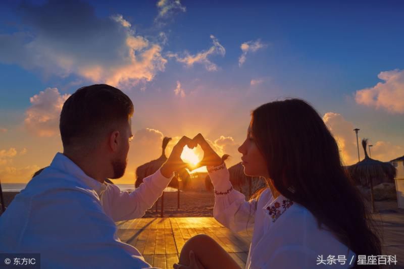 爱你，他会改变自己，12星座男一旦想要你，这些表现藏也藏不住！