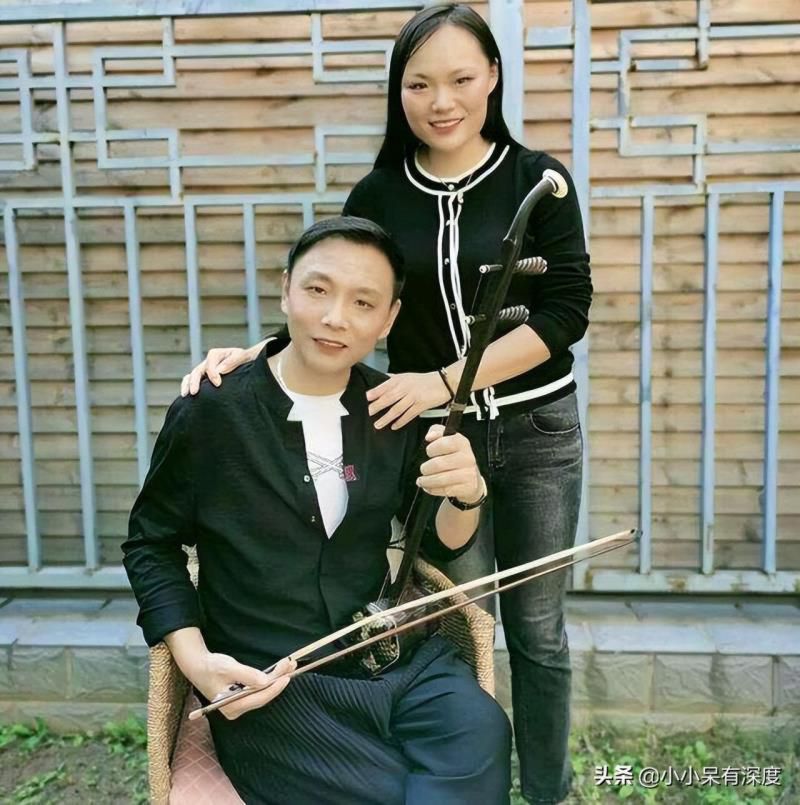 祁隆泪点太低，他常泪洒直播平台，他与妻子乐凡，俩人已经离婚？