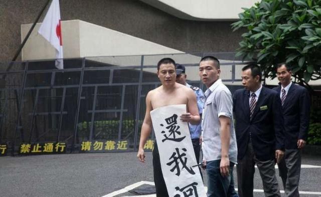 10年前火烧靖国神社，被韩国人称为英雄的刘强，后来怎样了