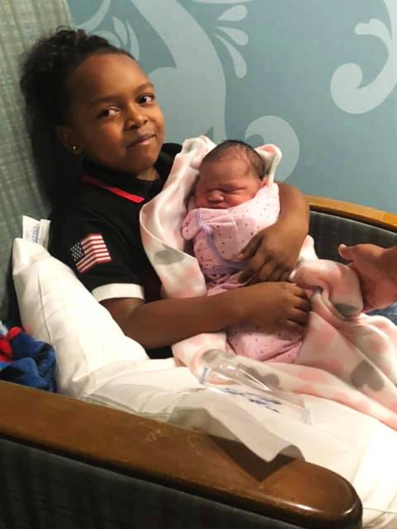 命中注定？这个女娃7月11日晚7点11分出生，体重7磅11盎司