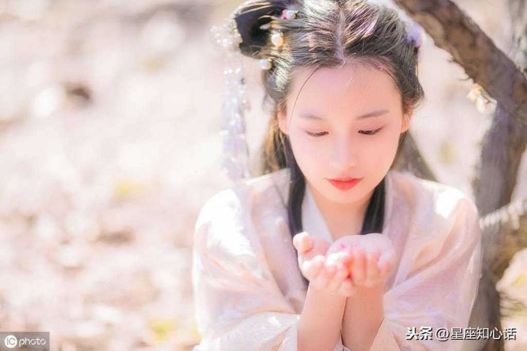 什么样的人是天选之女的命能有多好,凤凰命的女人先苦后甜