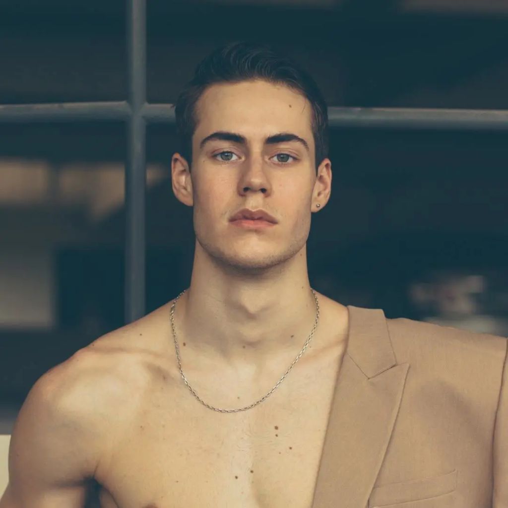 男神用英语怎么说,男神英文的简写