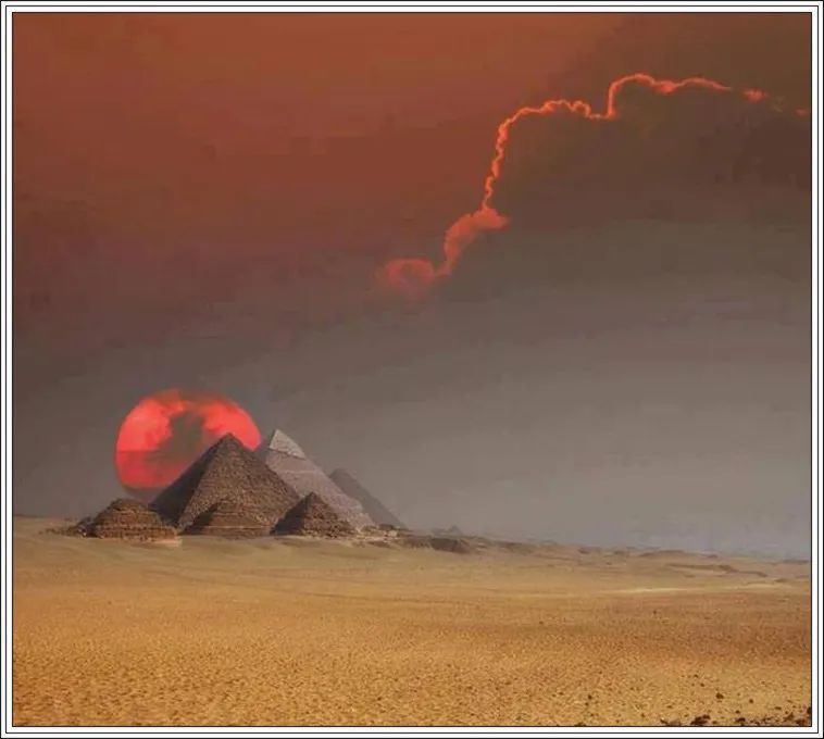 地球上最美的100张照片,尾龙骨胎记图片