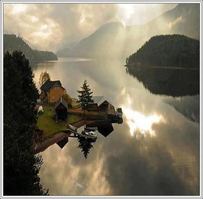 地球上最美的100张照片,尾龙骨胎记图片