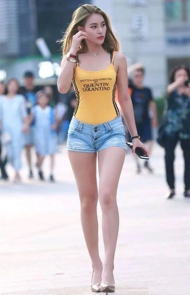 男生想吻女生你的瞬间,男生有多想亲喜欢的女生