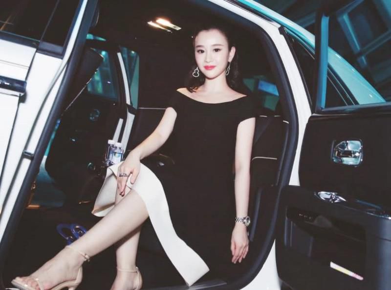 吴秀波第二一任妻子,吴秀波第二任妻子