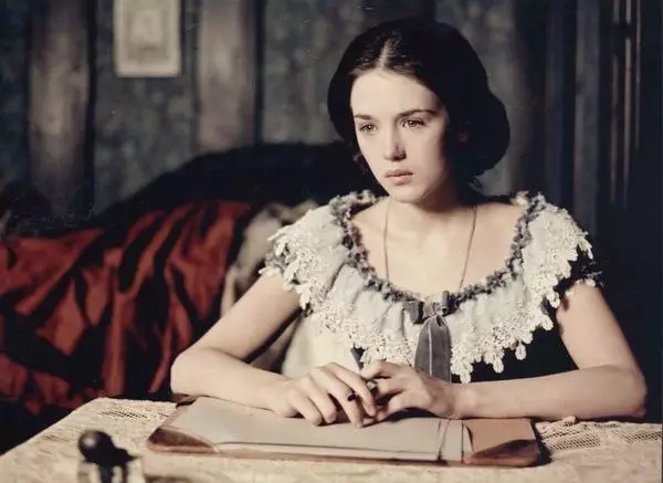 007皇家赌场女主角最准确的万年历老黄历,  007皇家赌场女主角