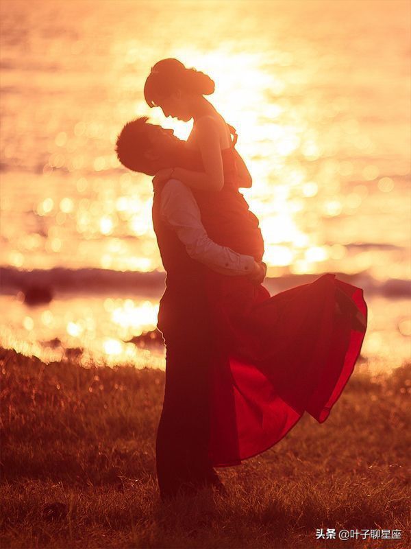 你所有的努力，越老越精明聪明星座女