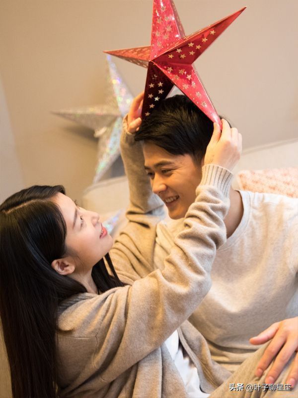 你所有的努力，越老越精明聪明星座女