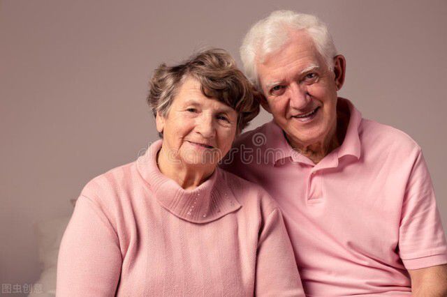 处女座男暗示喜欢你的暗号表现,处座男对待暗恋女生