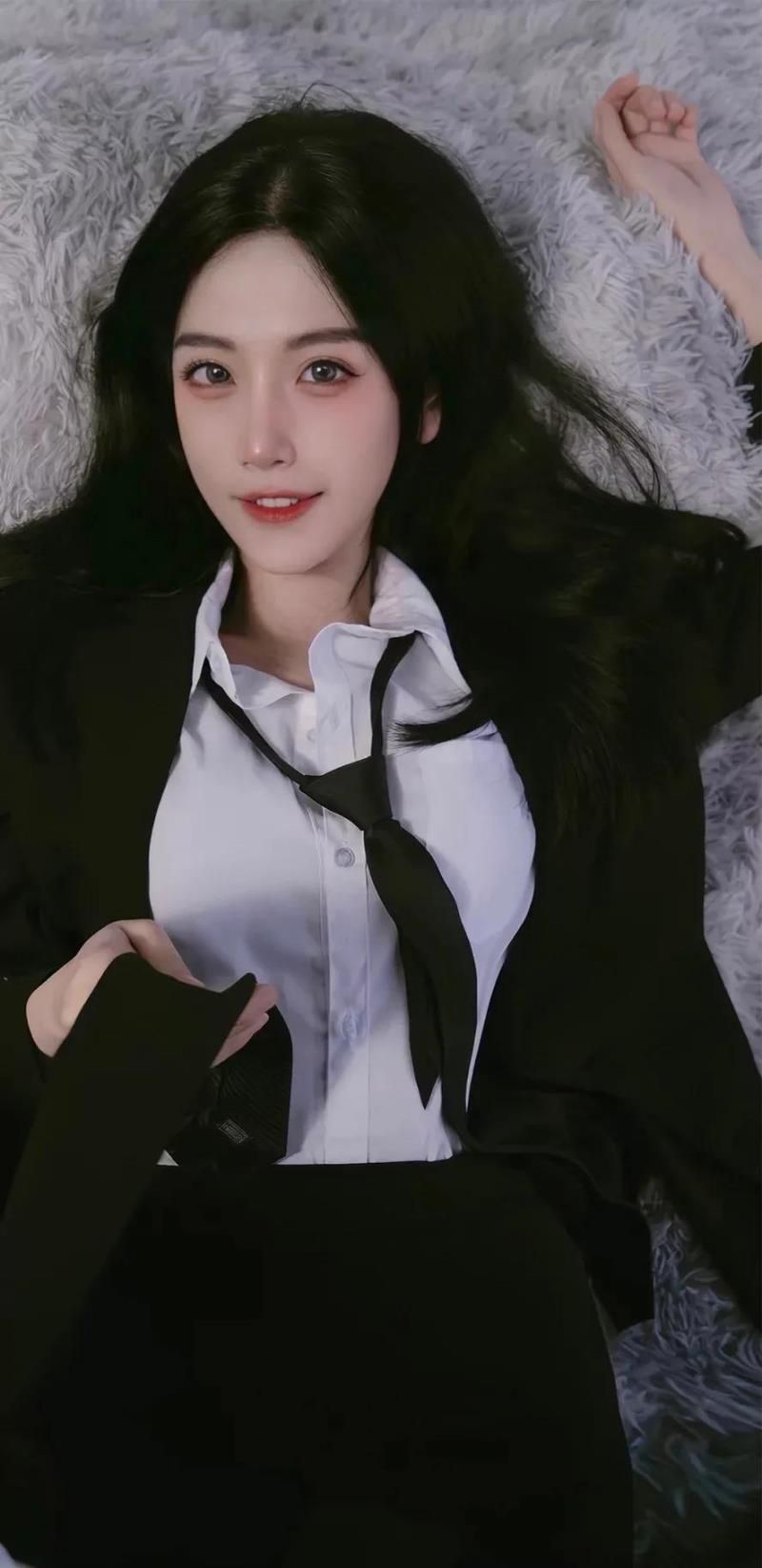 双子男女会爱上双子女男吗，双子男和双子女谁主动