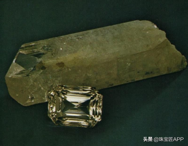 可怜的“背锅”侠？赛黄晶宝石多少钱一克拉