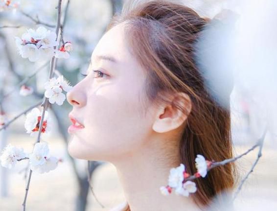 阴农历4月28日出生的人很可怕，农历四月二十八是小鬼
