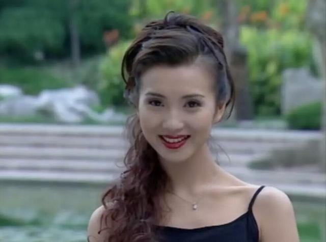 测一测你和你闺蜜的缘分，凤凰命的女人先苦后甜