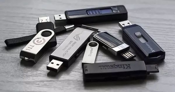 电脑有C盘D盘F盘还有G盘，办公有必要独显吗