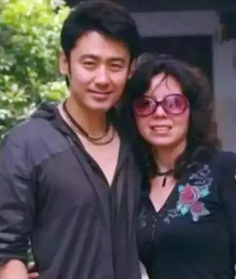吴秀波第二一任妻子，吴秀波有多少女人
